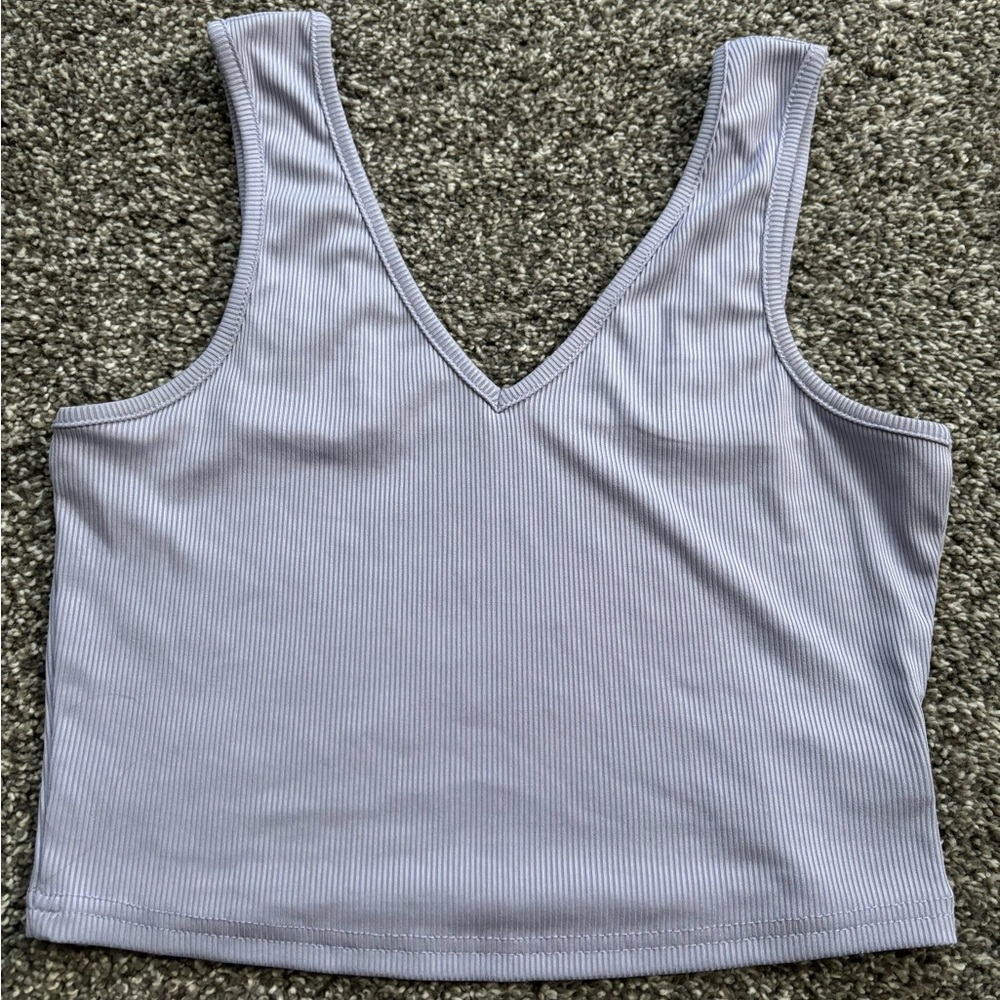 purple cropped top